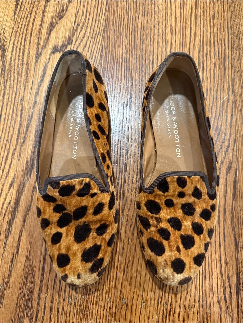 Stubbs & Wootton Leopard Velvet Smoking Slippers in Brown and Black